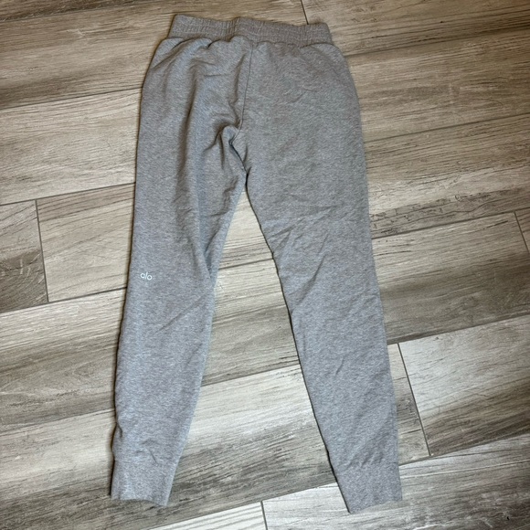 ALO SWEAT PANTS GREY SIZE XS - Picture 3 of 5